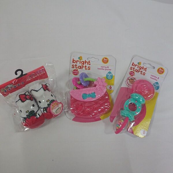 HELLO KITTY ベビーソックス 歯固めおもちゃ 3点セット