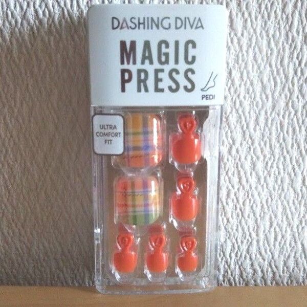 ダッシングディバ マジックプレス ペディ 足用ネイルチップ