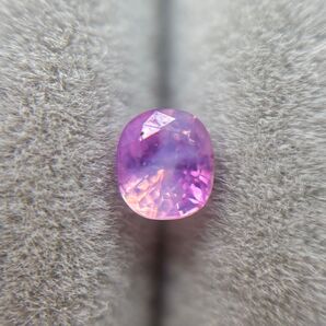 値下げ!シルキーサファイア 0.22ct 3.67×3.13×2.28mm オーバル 三味 ルース