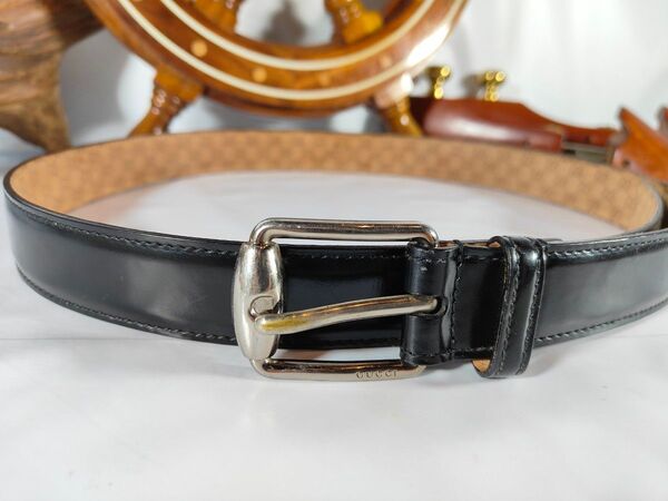 【OLD GUCCI】グッチ イタリア製正規品 高級ドレスベルト シマベルト
