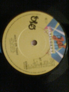 Electric Light Orchestra：Hold On Tight / When Time Stood Still ; UK Jet 7 inch 45 // JET 7011