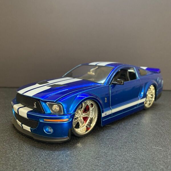 203 美品 フォード シェルビー GT-500 1/24スケール 深リムホイール ダイキャストミニカー