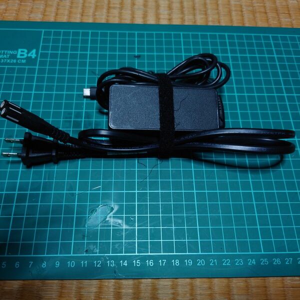 【中古品】Lenovo純正 45W ACアダプタ USBタイプC