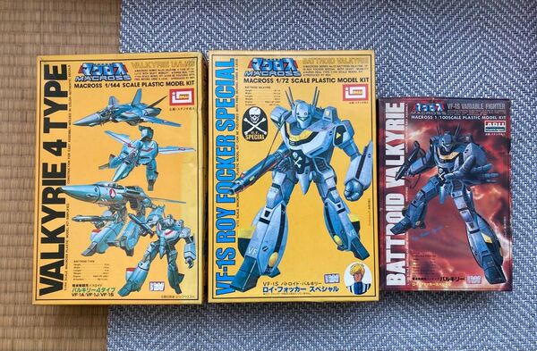 マクロス プラモデルセット バルキリー4タイプのみパーツに欠品あり IMAI 1/72 VF-1Sバルキリー ARII1/100