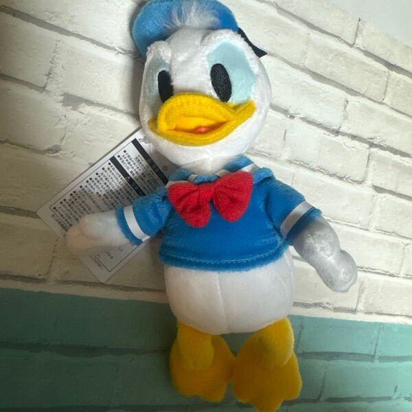 ★新品★ディズニーリゾート ドナルド ぬいぐるみバッジ キーホルダー