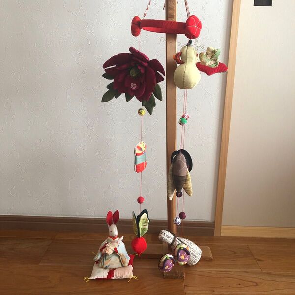 和布のつるし飾り おくるみうさぎ付き お雛様飾り 手作り 雛人形 ひな人形 お雛様 ひな祭り 置物 桃の節句