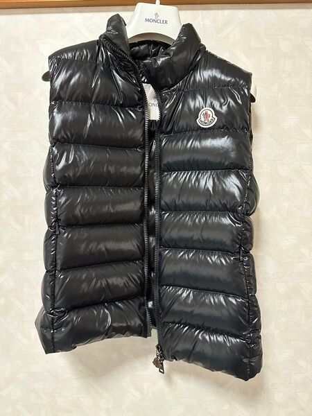 本日24時まで大幅お値下げ!Moncler ブラック ダウンベスト