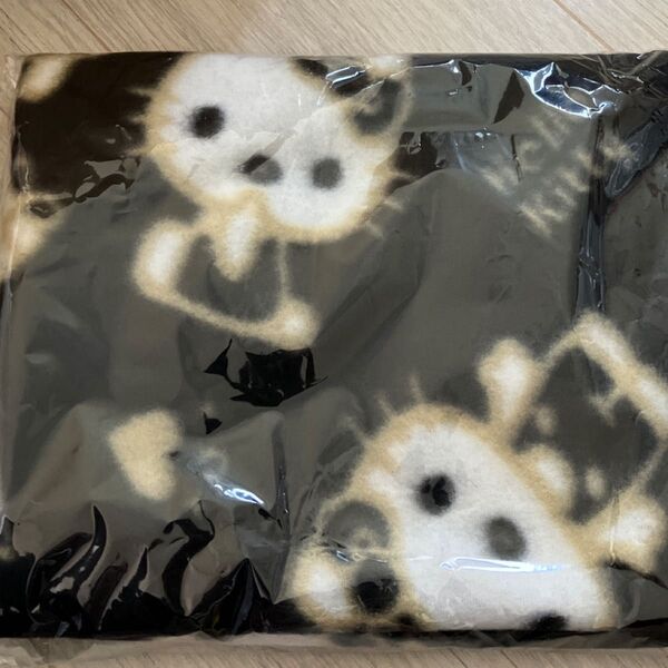 ハローキティ フリースブランケット 青山 非売品 膝掛け