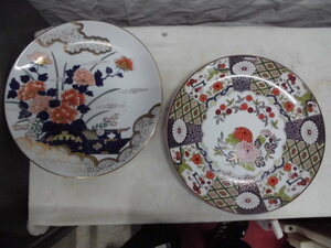 飾り絵皿２枚（有田焼　哲山・マルエス）検　陶芸　工芸品　インテリア小物　美術品