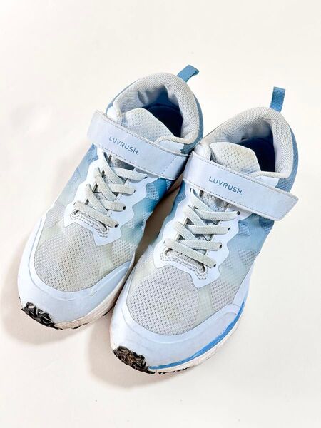 LUVRUSH スニーカー バネのチカラ 22cm 3E SUPERSTAR