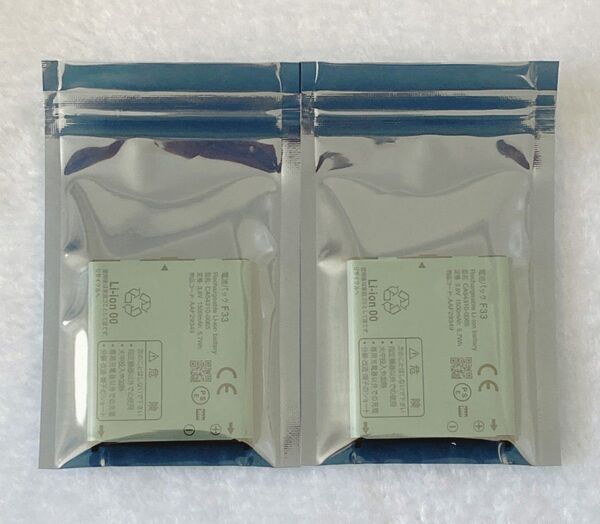 【新品】NTT ドコモ docomo らくらくホン F-02J 交換用電池パック F33 お得な2個セット⑤