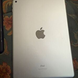 iPad(第9世代) ケース付き