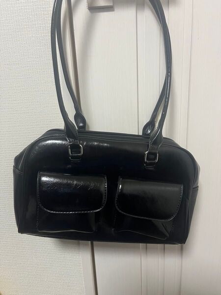 エナメルバッグ ハンドバッグ 黒