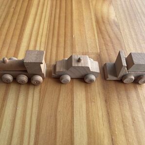 グリコのおまけ(機関車、パトカー、リフト)