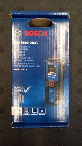 新品 ボッシュ BOSCH レーザー距離計 面積計算 GLM30-23 コンパクト 屋外でも正確な測定 小型
