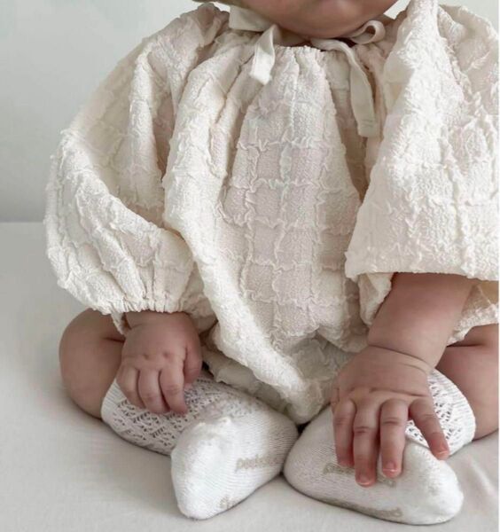 春服セール 新品 noeul Vanilla smock rompers ノウル ロンパース 60サイズ