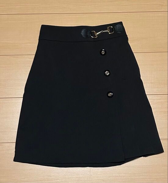 黒スカート