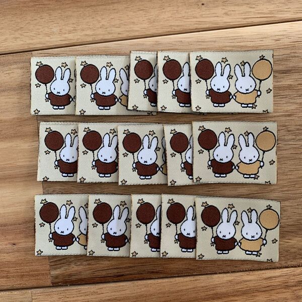 ハンドメイド資材 刺繍タグ ワッペン 15枚セット 3cm×4cm キャラクター 入園 入学 クリーム 風船