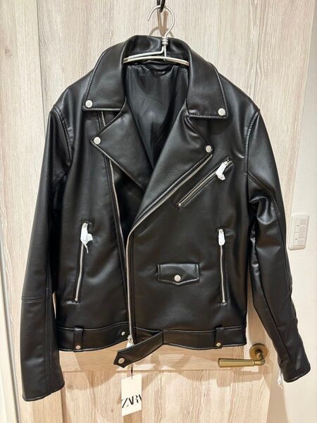 ZARA フェイクレザーバイカージャケット