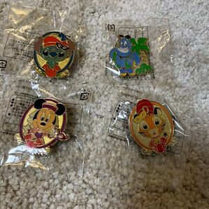 ディズニー ピンバッジ 4個セット