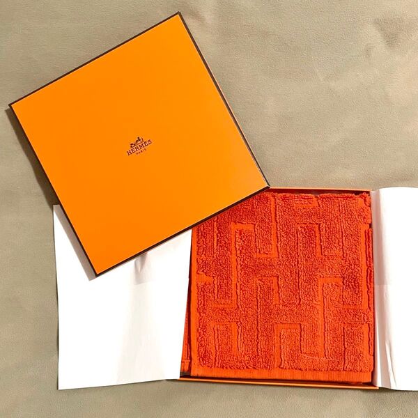 *新品*HERMES ハンドタオル ギフトラッピング