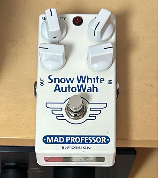 MAD PROFESSOR Snow White AutoWah