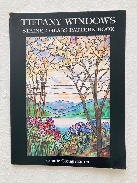 TIFFANY WINDOWS ステンドグラスパターンブック 図案集