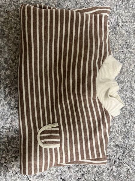 aosta 2xl タートルネックニット ボーダー柄 ブラウン ホワイト ポケット付き