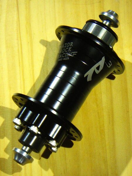 R3 RAZORROCKRACING リアハブ シングルスピード 135QR x 32H 未使用保管品