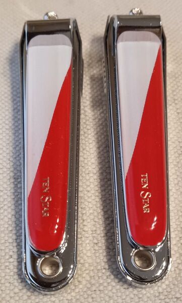 2個★爪きり 日本製 きれいに切れる 信頼の日本製 爪のとばないキーパー付 2個 無包装 赤色