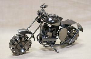 オートバイ　鉄屑金属工芸品　205ｇ　　　　　AW37