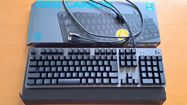 G512 カーボンLIGHTSYNC RGBメカニカル ゲーミング キーボード