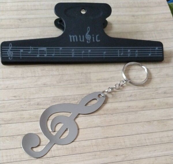 楽譜クリップとト音記号ステンレスキーホルダー 音楽雑貨