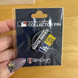 2024 MLB ソウルシリーズ LAドジャーズ vs パドレス 記念ピンバッジ