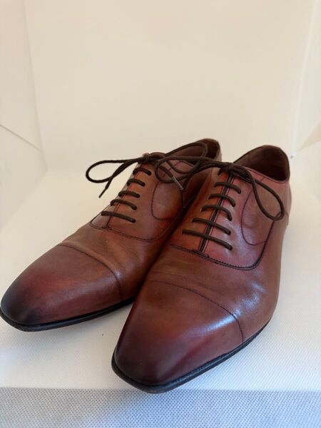 ストレートチップ 革靴 8 レッド系 スペイン製 トレーディングポスト