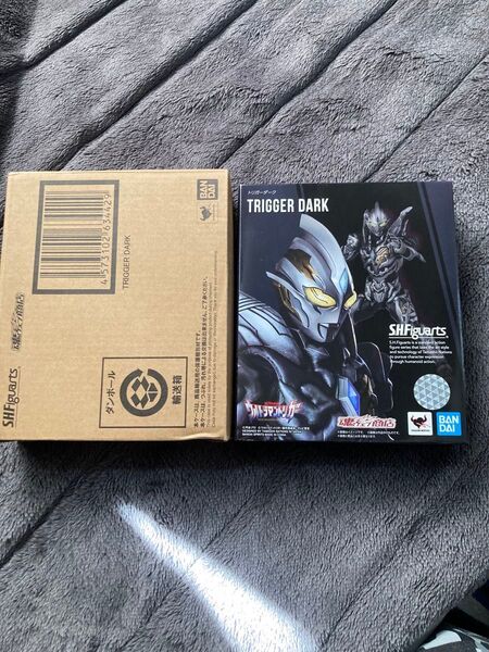 バンダイ(BANDAI) S.H.Figuarts ウルトラマントリガー トリガーダーク (魂ウェブ商店限定)