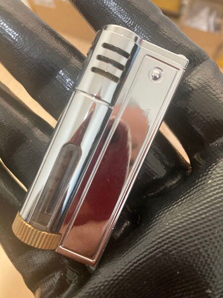 新品 オイルライター レトロ 透明な燃料タンク 艶あり銀色