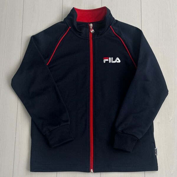 美品!FILA キッズ ジャージ 上のみ サイズ140