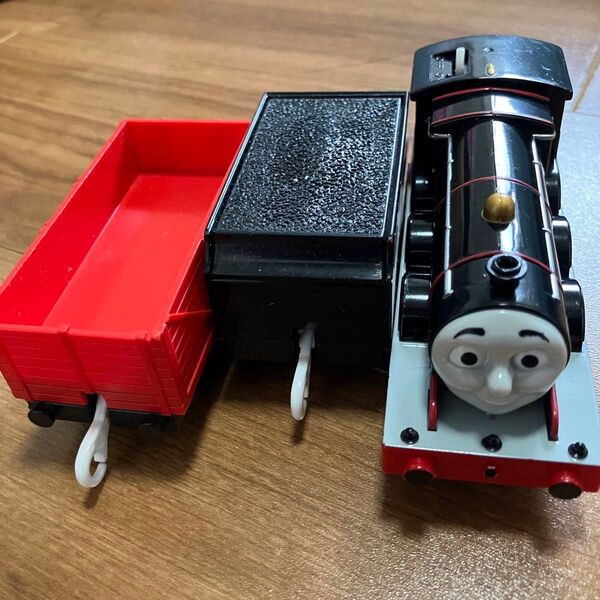 プラレール トーマス 黒いジェームス