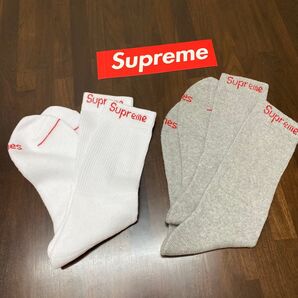シュプリームSupreme 靴下ソックス グレー ホワイト 2足セット