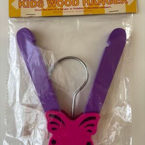 キッズ 木製ハンガー ピンク 未使用