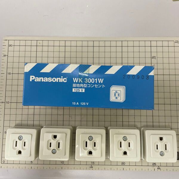パナソニック Panasonic 接地角型コンセント 2P WK3001W 5個