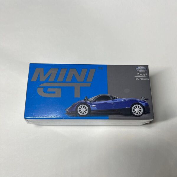 MINI GT 1/64 パガーニ ゾンダ F アルゼンチンブルー (左ハンドル)
