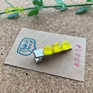 a226. ** ヘアクリップ イエロー クリップ 一粒ガラスクリップ ハンドメイド 手作りアクセサリー
