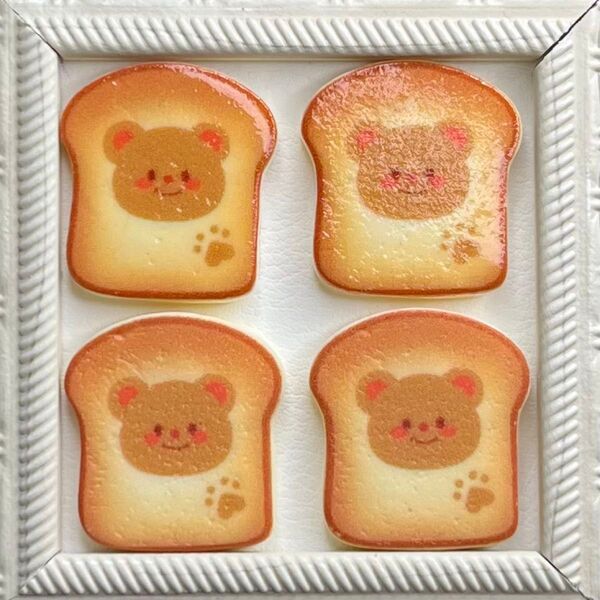 NO.108 デコパーツ ミニチュアパーツ クマデコトースト 1個 23円