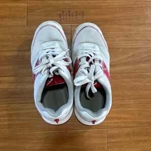 体育館シューズ27.0センチ