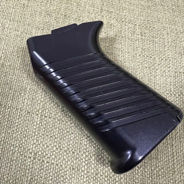 東京マルイ電動ガン SIG552、SIG551用グリップ