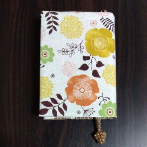 ブックカバー 文庫本サイズ 花柄 ハンドメイド