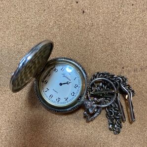 懐中時計 金のチェーン付き QUARTZ