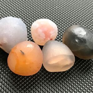 ゴビ石−1357 ゴビ瑪瑙 原石 化粧石 球形